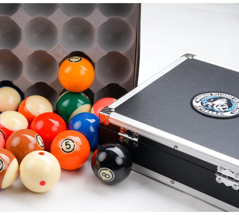 Billiard Balls 57.2mm With Case